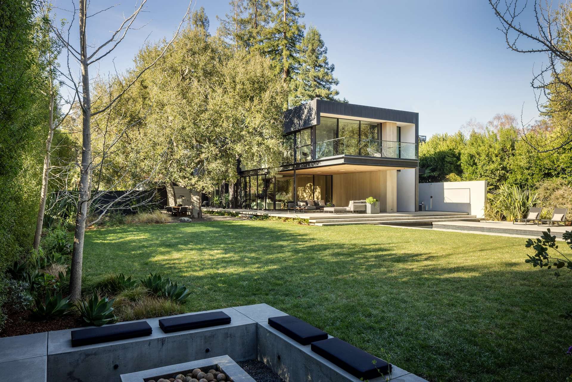 A Palo Alto Treehouse Designed Around Oaks and Redwoods - Dwell