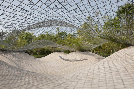 Resting Pavilion in Osaka Expo / MIDW