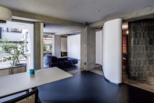 
        Jingu Studio / YNAS
      