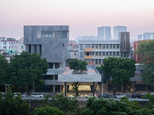 
        Nanhai Dali "Yanbu 1432" Yanbu Grain Processing Plant & Distillery Renovation / Atelier cnS
      