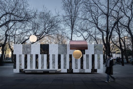
        floating kiosk / bufen atelier
      