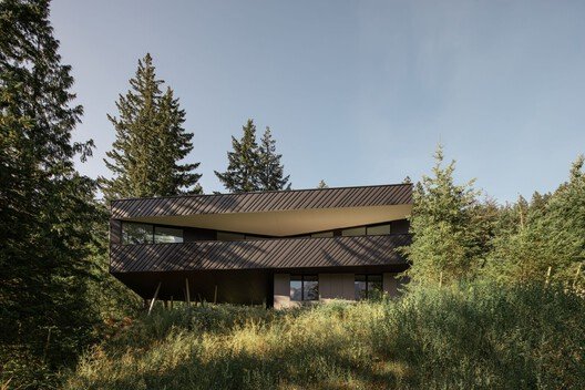 
        Passive House Forest Retreat / Stark
      