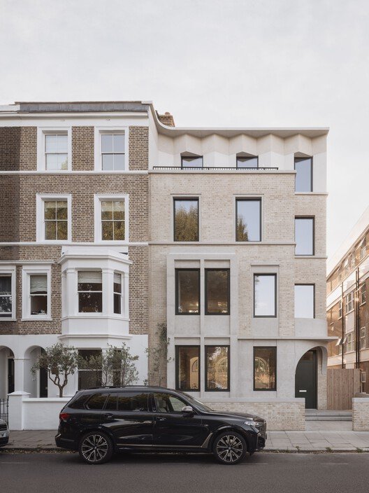 
        West London House  / Goldstein Heather
      