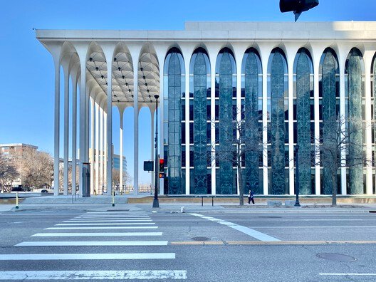 
        Minoru Yamasaki's Northwestern National Life Building in Minneapolis to Be Converted Into Hotel
      