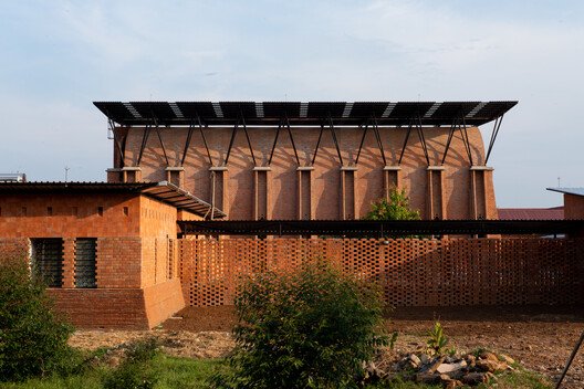 
        Our Lady of Victoria Monastery / Localworks
      