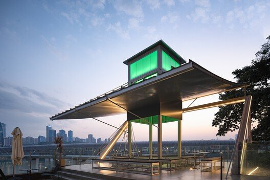 
        Mountain Alley Rooftop Teahouse Pavilions / RY+P architects
      