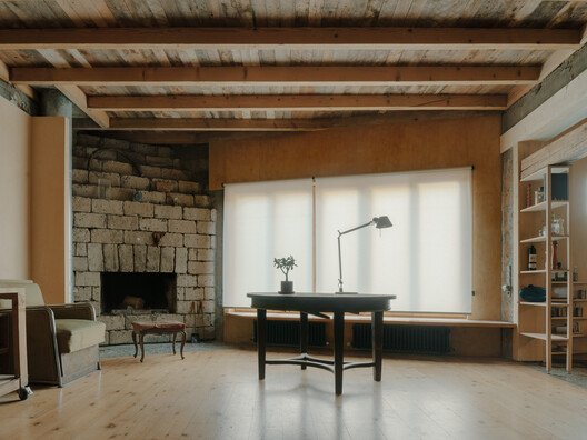 
        Unfinished House / David Brodsky + Alexander Brodsky
      