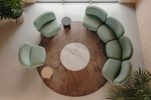 
        Plastic That Is Not a Plastic: Redefining Circularity in Open-Plan Design
      