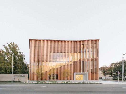 
        KinderKunstLabor for Contemporary Art / Schenker Salvi Weber Architekten
      