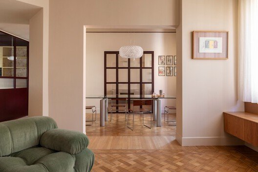 
        Casa Continua / STUDIOTAMAT
      