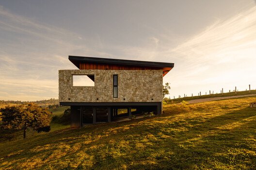 
        Monet's Cottage / LEIVA arquitetura
      