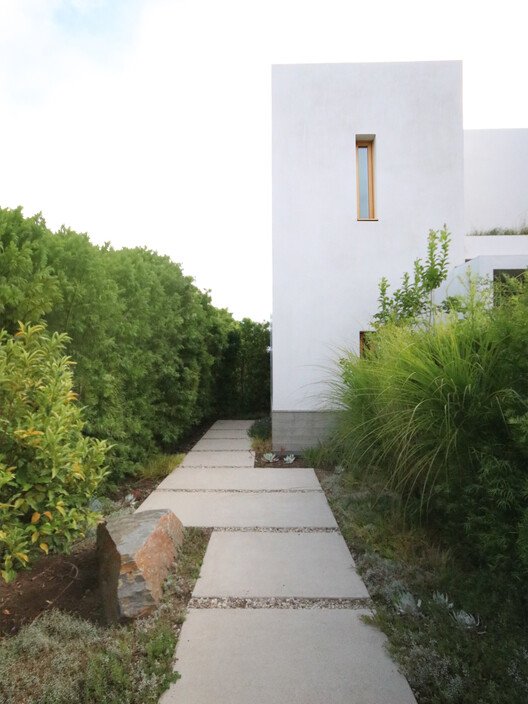 
        Bearing House / Dub Studios
      