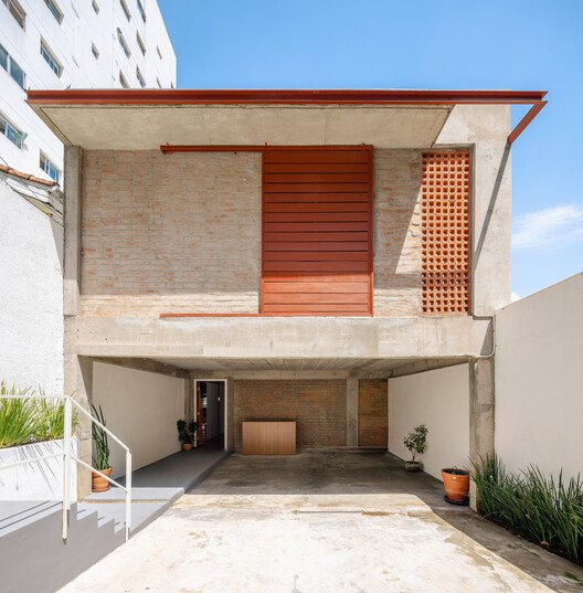 
        Residence in Sumaré / Trema Arquitetura + Gabriel Sepe
      