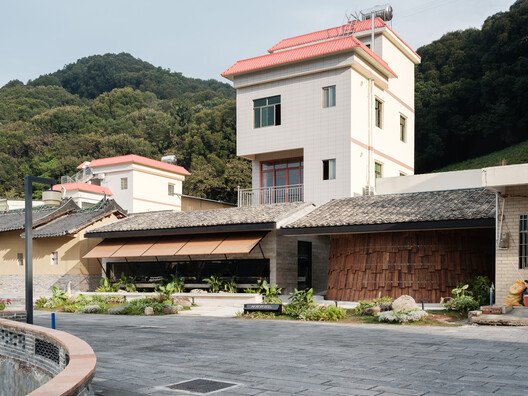 
        Tree Tavern & Cave Teahouse / ARC Z Architects + Practice on Earth
      