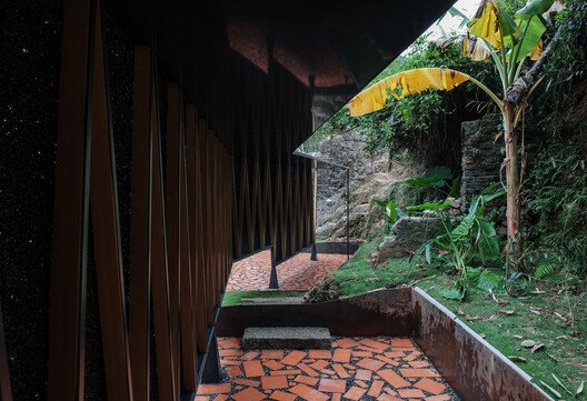 
        Osmanthus Yard / Atelier Wen'Arch
      