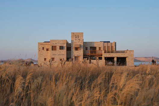 
        Gagy Self-Sufficient House / Kareem Aldomiaty + Ehab Aldomiaty
      