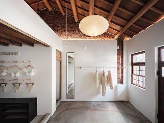 
        Human Haus TN / Minuspluse Design
      