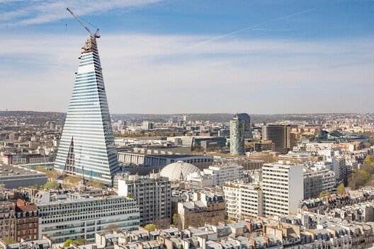 
        Herzog & de Meuron's Triangle Tower in Paris Nears Completion, Captured by Stefano Candito
      