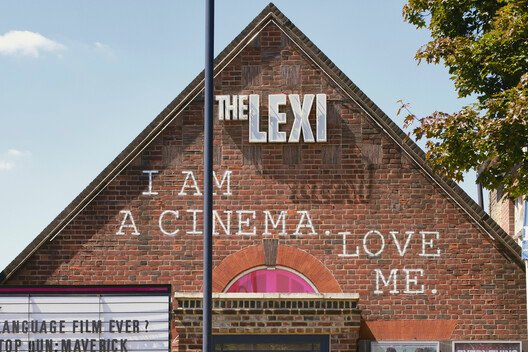 
        Material Culture and Heritage in Contemporary Cinema Architecture
      