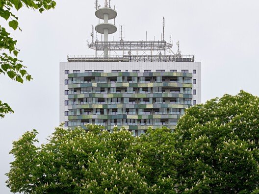 
        Telekom Tower, Konstanz / Sauerbruch Hutton 
      