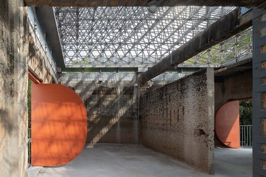 
        Dialogue with the Code: Calibrating Standards for Adaptive Reuse to Thrive
      