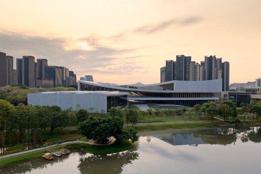 
        Songshan Lake Exhibition and Performance Centre / ZHA
      