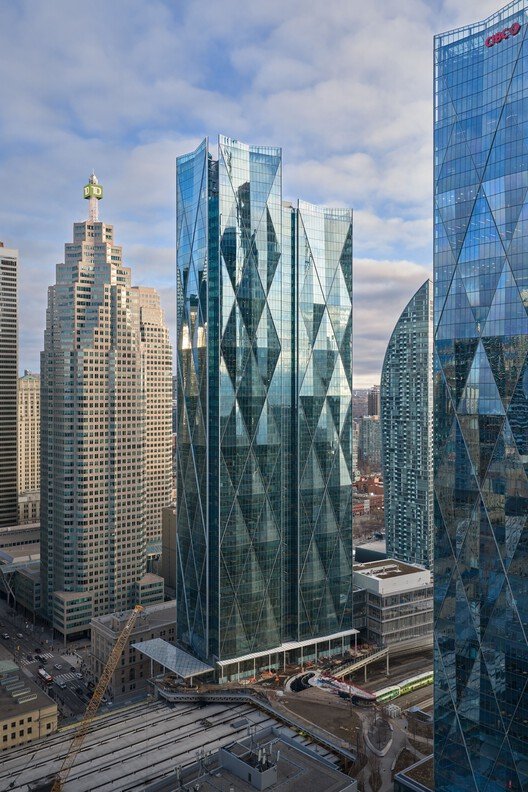 
        CIBC Square / WilkinsonEyre
      