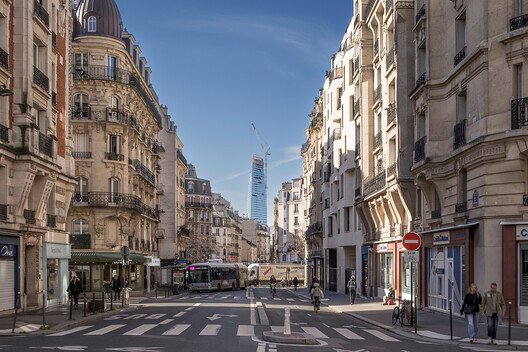 
        Paris as a Living Laboratory: Proximity, Inclusion, and the School as Climate and Social Infrastructure
      