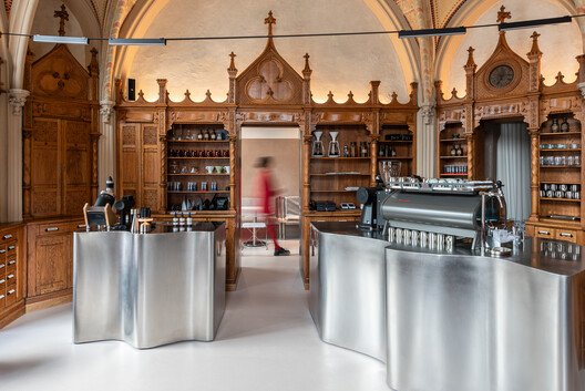 
        Laboratorium Coffee Shop / EktraArhitectura
      