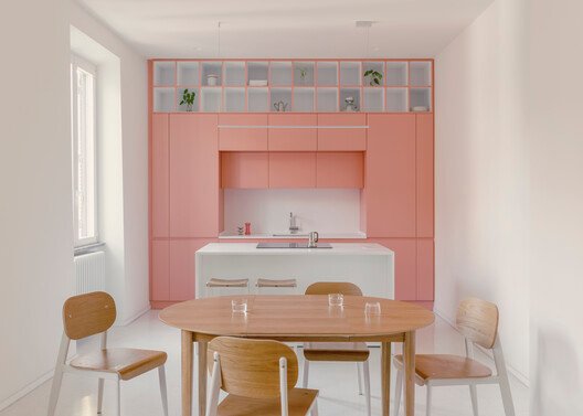 
        Casa Tahiti Interior / Margine
      