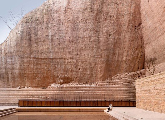 
        From Quarry to Countertop: Tracing the Origins of Natural Stone in Architecture
      