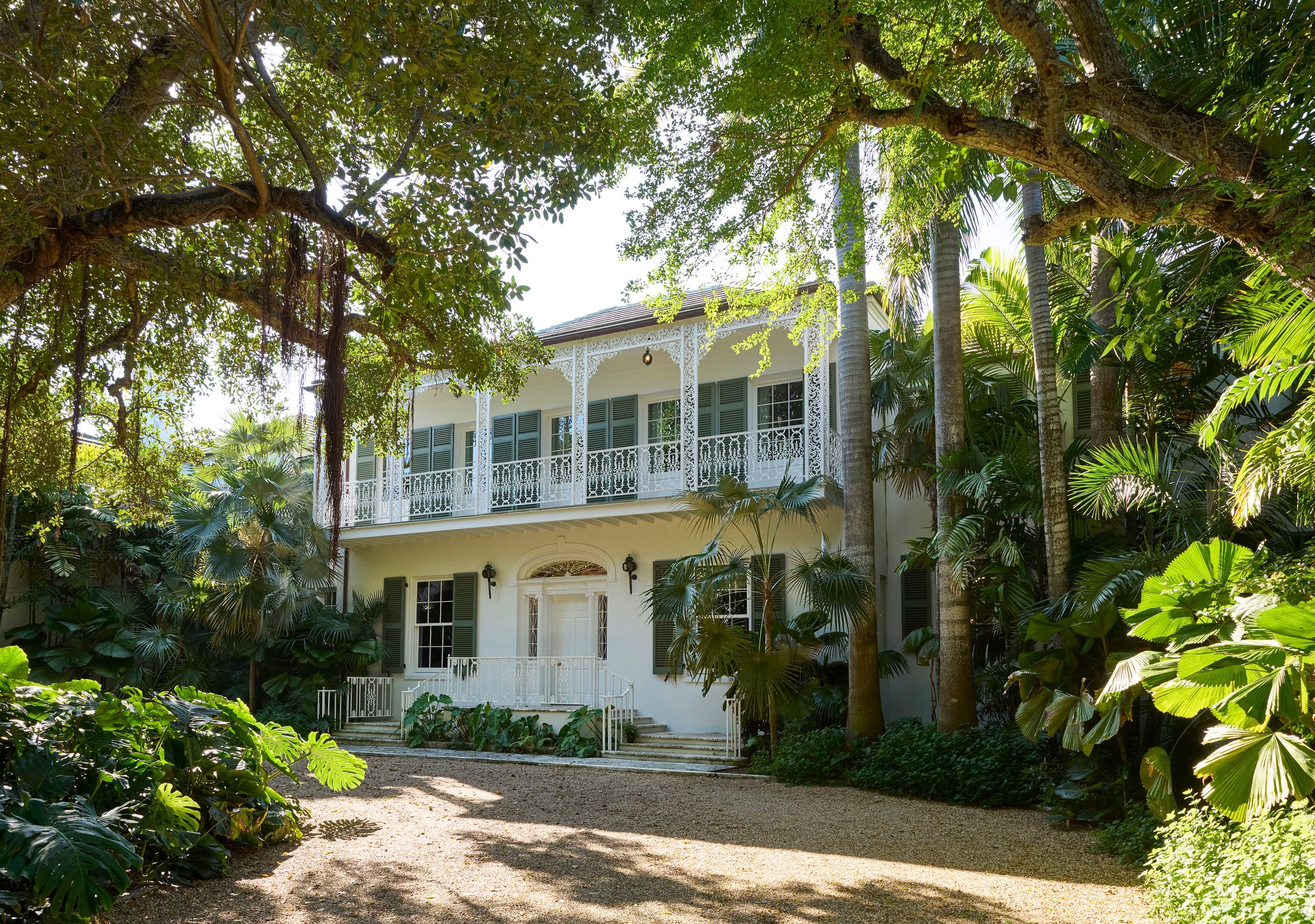 Designer Celerie Kemble and Architect Elizabeth Graziolo Designed This House That Doubled as a Wedding Venue for the Homeowners