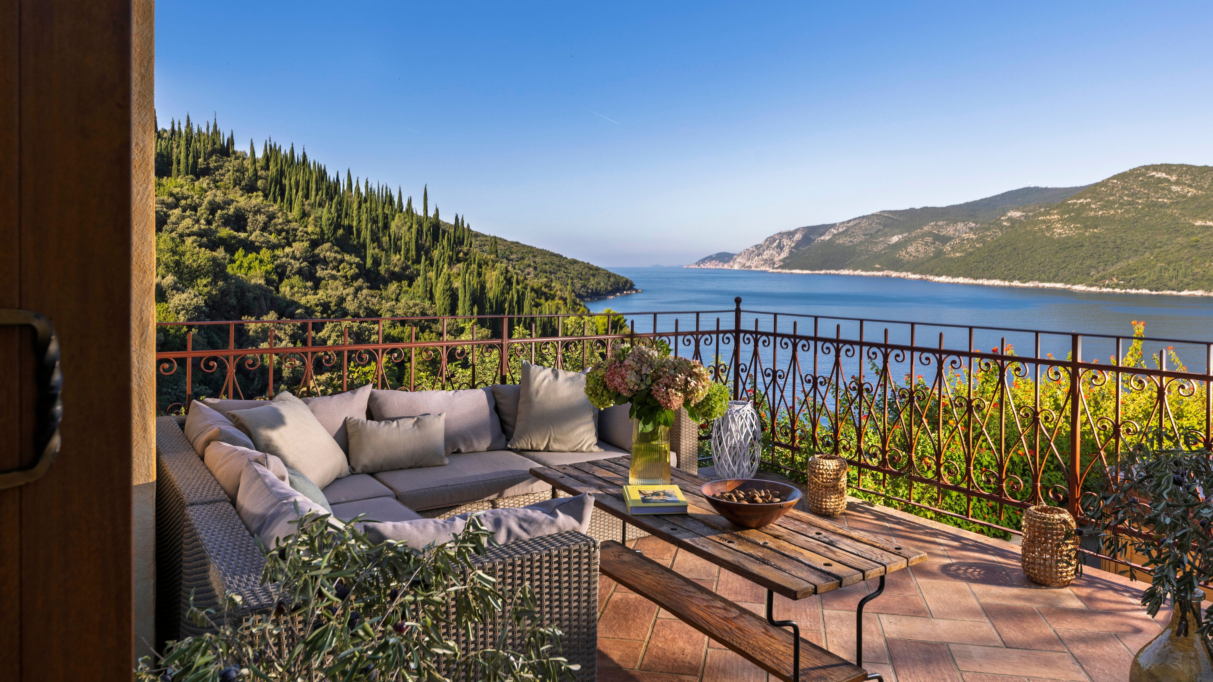 7 Best Airbnbs in Croatia, From Split’s Old Town to the Istrian Hills (2026)