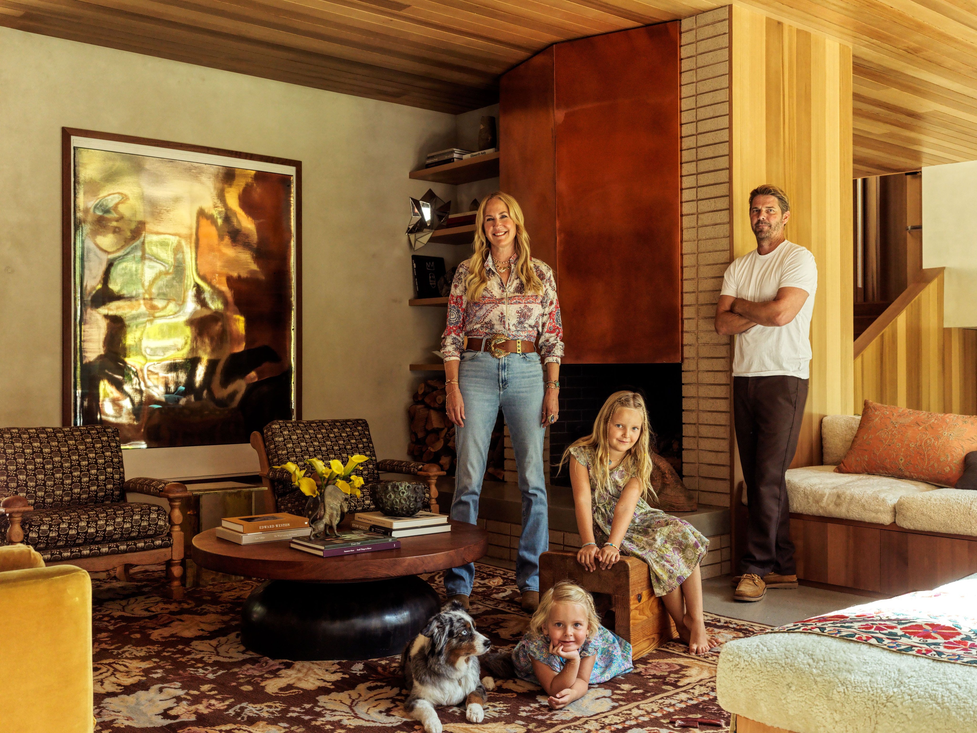At Lela Becker's Soulful Midcentury California Home, Frogs, Parrots, and a Bubbling Creek Create the Soundtrack