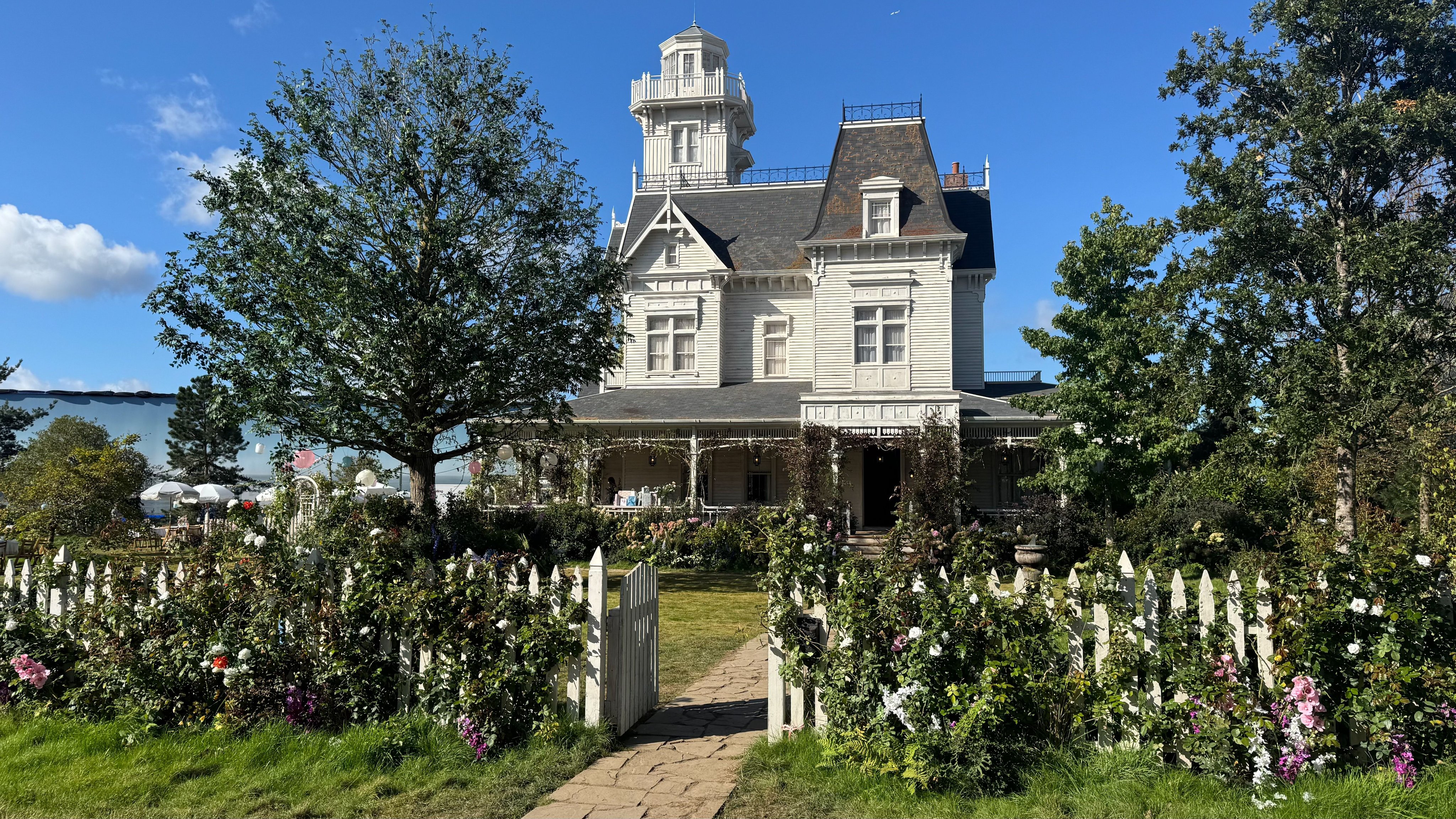 How ‘Practical Magic 2’ Resurrected One of the Most Beloved Movie Houses of All Time