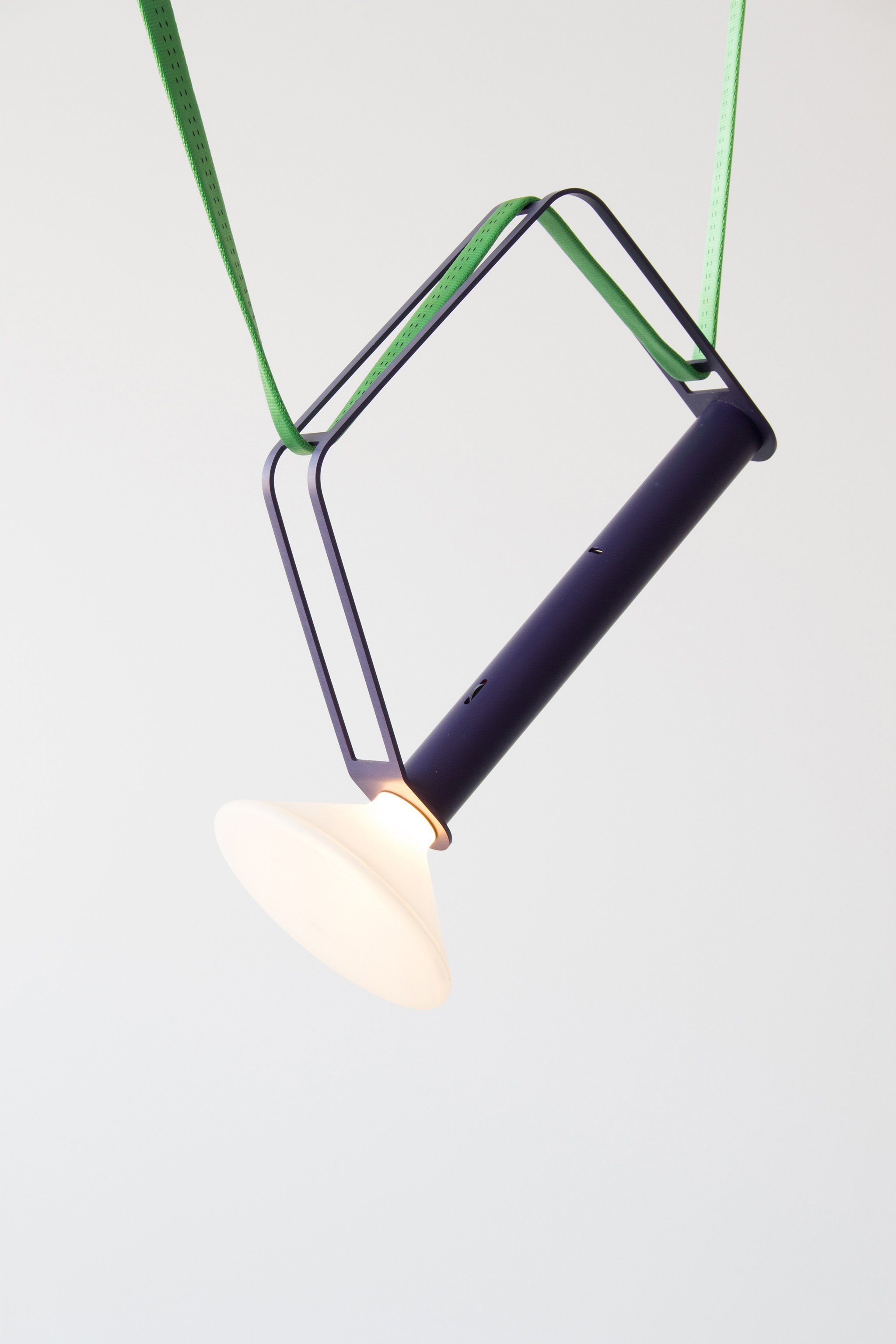 leibal_piton-lamp_tom-chung_5.jpg