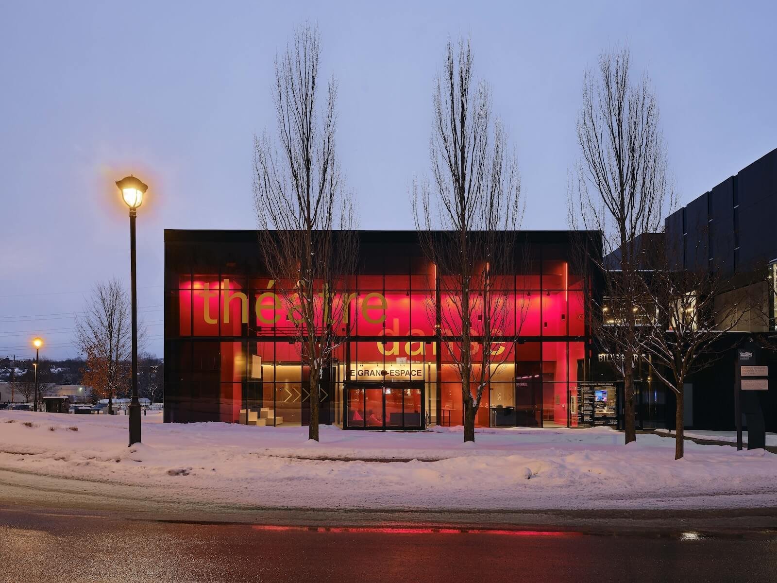 Le Grand-Espace Establishes a Colourful Cultural Venue in Quebec’s Eastern Townships