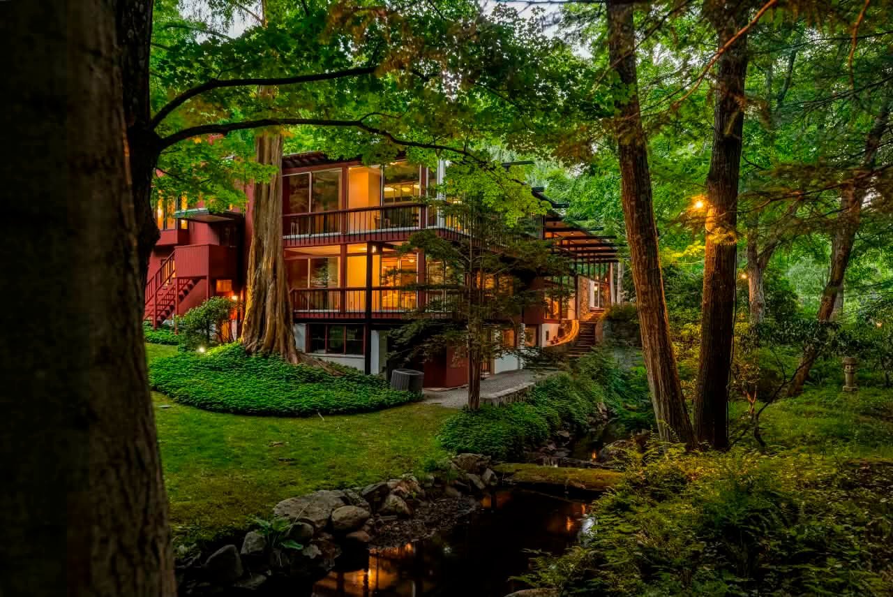 Dave Brubeck's 1960's Connecticut home was as cool as his music.