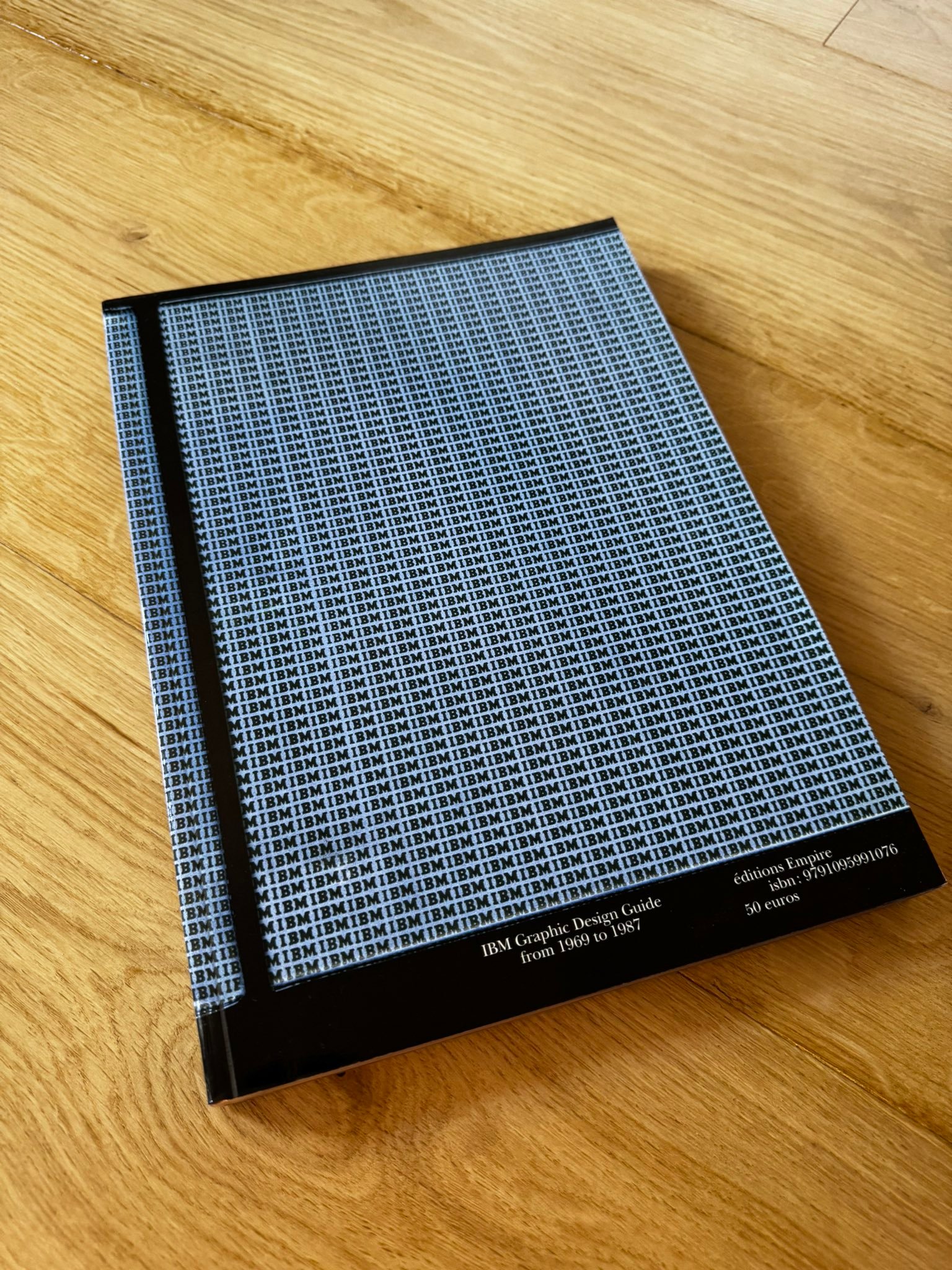 TJ Pratt on X: "I’ve fallen down the vintage annual report design rabbit hole https://t.co/yH4uHQQKKN" / X