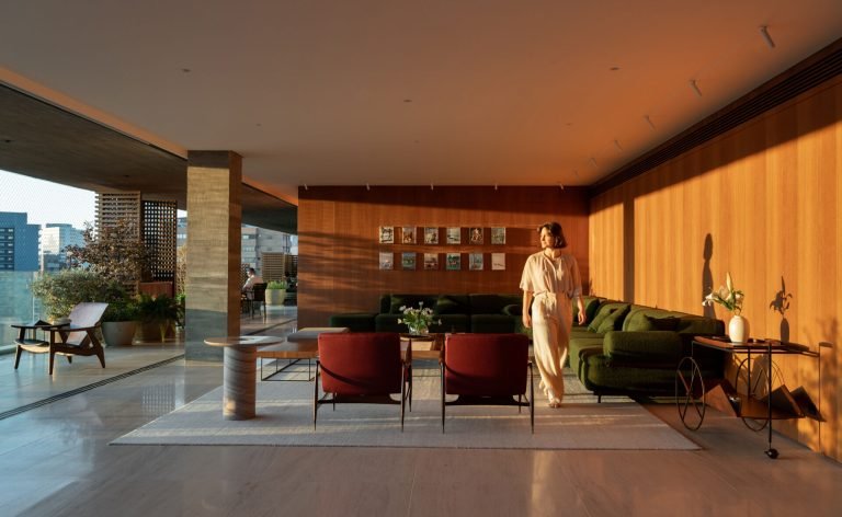 A Full-Floor Apartment Designed To Evolve Over Time