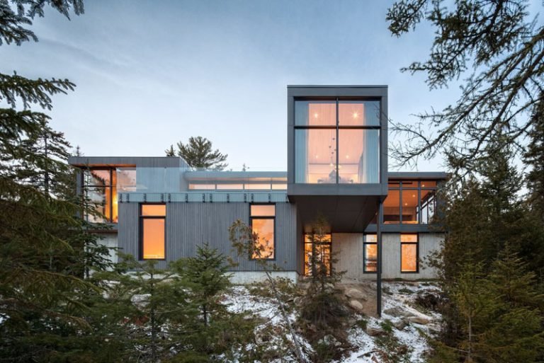 The Dining Room Is The Most Dramatic Room In This Quebec House