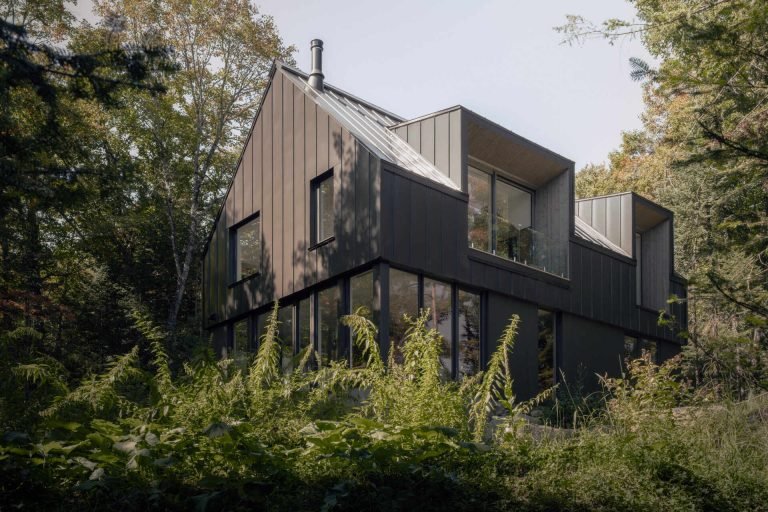 Inside Chalet Moraine, a Contemporary Home Inspired by the Laurentians