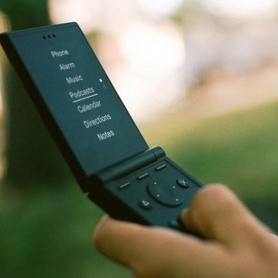 Light is Bringing Back the Flip Phone 