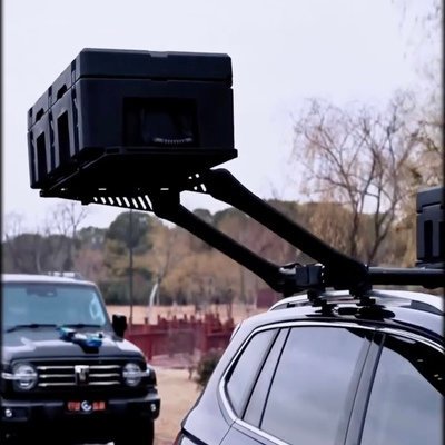 Roof Racks That Automatically Lift and Lower the Load For You 