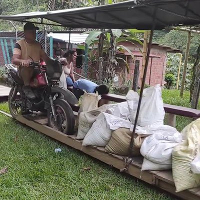 Improvised Transport on Abandoned Infrastructure: Colombia's Ingenious Motorcycle-Railroad Adapters 