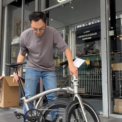Which Folding Bicycle Design has the Best UX? 