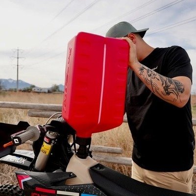 The Tuff Jug Ripper Cap Solves a Tricky Fueling Situation 