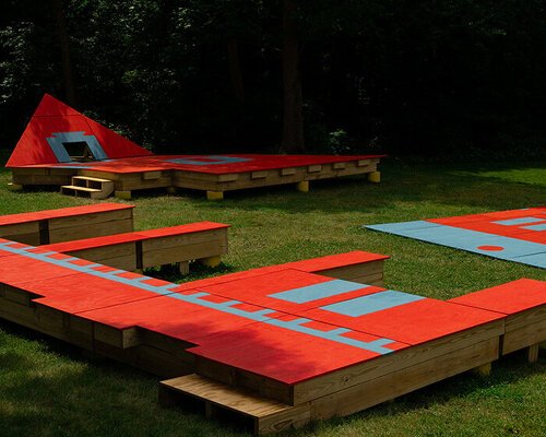 six disassembled facade fragments turn into playable open-ended stage in lake forest