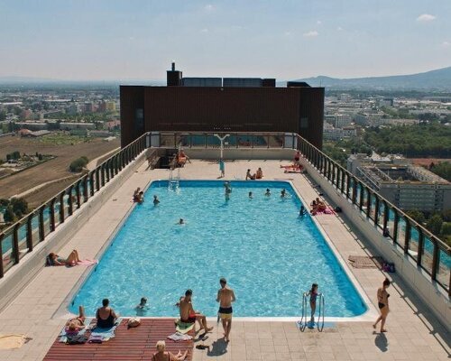 27 storeys revisits vienna’s alterlaa and its utopian promise of collective living