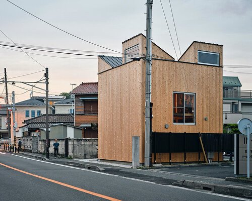 takaaki fuji + yuko fuji builds japanese home to be dismantled and moved with its residents